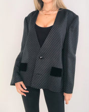 Charger l&#39;image dans la galerie, Diagonal Pinstripes Black Blazer
