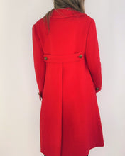 Charger l&#39;image dans la galerie, Red Structured Jackie O. Coat
